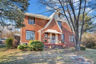 2602 Oakland Blvd NW, Roanoke, VA 24012