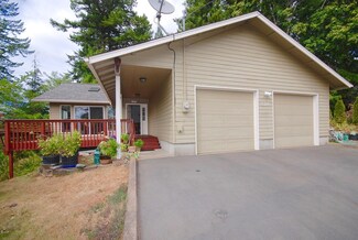 578 NW Sunset Blvd, Toledo, OR 97391