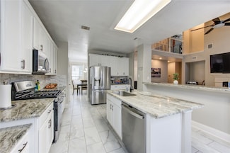 10026 Darrell Springs Ln, Tomball, TX 77375