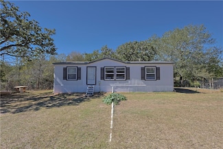 100 Tanglewood Ln, Somerville, TX 77879