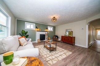 87 Adams St, New Bedford, MA 02746