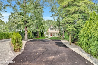 637 Beacon Blvd, Sea Girt, NJ 08750