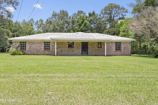 9100 Augusta Rd, Moss Point, MS 39562