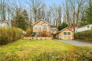 43 Estling Lake Rd, Denville, NJ 07834