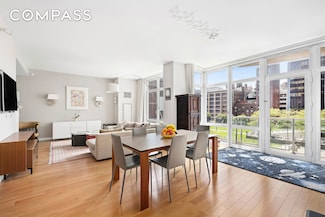 555 W 59th St Unit 9E, New York, NY 10019