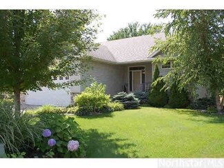 2769 Cohansey Cir, Saint Paul, MN 55113