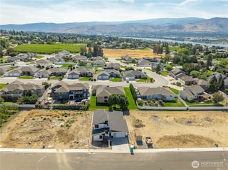 152 Chadwick (Lot 4) St NW, East Wenatchee, WA 98802