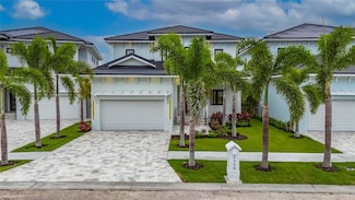 6528 Simone Shores Cir, Apollo Beach, FL 33572