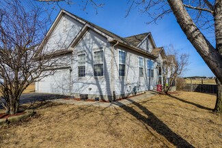 7621 Violet Ln, Joliet, IL 60431