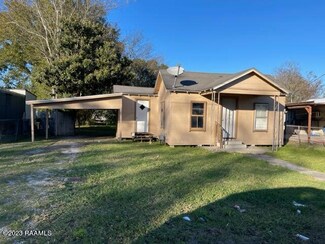 1717 Fairmount Ave, Abbeville, LA 70510