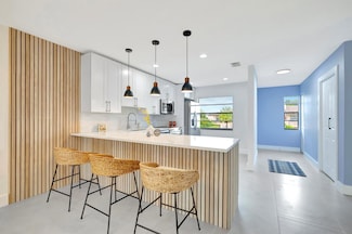 7898 Eastlake Dr Unit 7D, Boca Raton, FL 33433