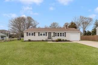 50 Riverview Ave, Westerly, RI 02891
