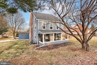 2071 Grandview Rd, Hanover, PA 17331