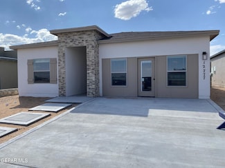 12777 Viendo Norte Dr, El Paso, TX 79934