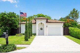 5601 Papaya Rd, West Palm Beach, FL 33413