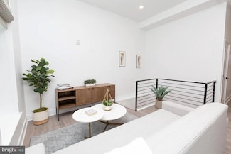 1742 Fleet St Unit 303, Baltimore, MD 21231