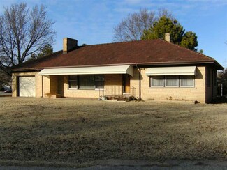 150 S Byers St, Clearwater, KS 67026