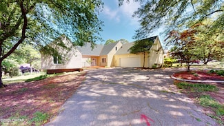 1040 Thorntree Dr, Dyersburg, TN 38024