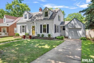 2005 S Walnut St, Springfield, IL 62704