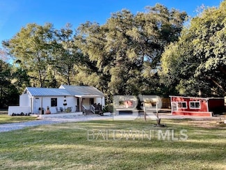 24561 Peavy Ln, Robertsdale, AL 36567
