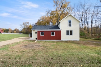 1835 S Dearing Rd, Parma, MI 49269