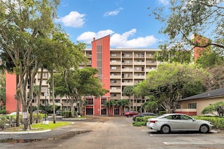 2202 S Cypress Bend Dr Unit 702, Pompano Beach, FL 33069