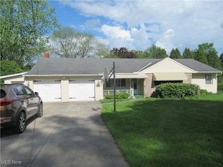 6453 Poplar Dr, Independence, OH 44131