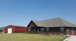 685 County Street 2886, Tuttle, OK 73089