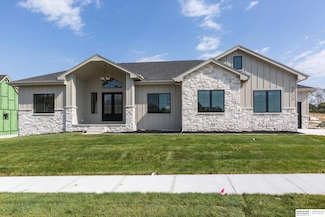 5717 S 200th Cir, Omaha, NE 68135