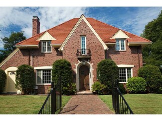 909 Hartford Ave, Johnston, RI 02919