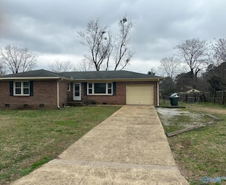 2209 Viscount Dr NW, Huntsville, AL 35810