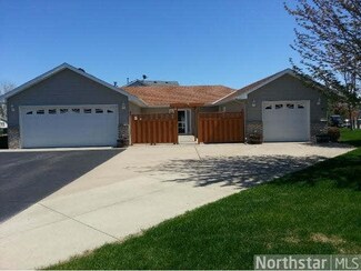 232 Sunwood Park Dr, Waite Park, MN 56387