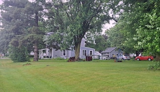 401 1st Ave, Frederika, IA 50631