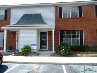 81 Knollwood Ln, Savannah, GA 31419