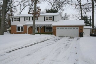 1522 Dogwood Dr, Elkhart, IN 46514