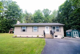 5301 Sunny Ln, Kunkletown, PA 18058