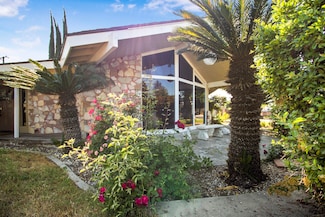 1721 S Demaree St, Visalia, CA 93277