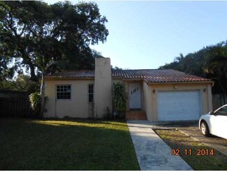 666 NE 115th St, Biscayne Park, FL 33161