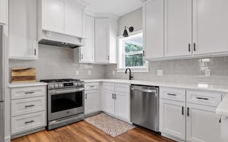 17 Wild Iris Ln, Signal Mountain, TN 37377