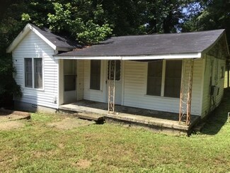 908 Cumberland St, Florence, AL 35630