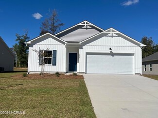 1818 Star Cross Dr SW, Shallotte, NC 28470