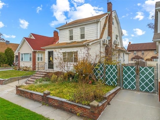 42-25 189th St, Flushing, NY 11358