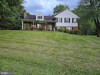 1086 Townsend Cir, Wayne, PA 19087