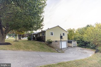 406 Lindy Rd, Seven Valleys, PA 17360
