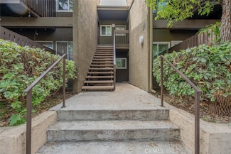 18350 Hatteras St Unit 132, Tarzana, CA 91356