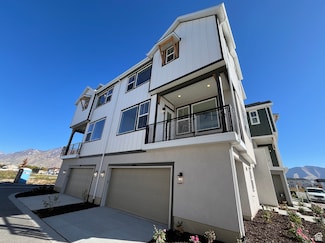 896 Huntington River Dr Unit 102, Springville, UT 84663
