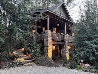 21 Chaucer Rd, Black Mountain, NC 28711
