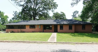 1009 Mockingbird Ln, Nacogdoches, TX 75964