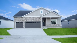 605 NW Concord Ln, Waukee, IA 50263