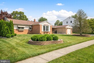 2216 Kingsridge Dr, Wilmington, DE 19810